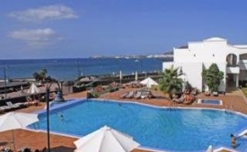 Viajes Apartamentos Pueblo Marinero + Curso de Famara  3 hora / dia