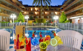 Viajes Voramar Cambrils + Entradas PortAventura 3 días 2 parques