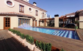 Viajes Hotel Casa Consistorial + Entradas General Selwo Aventura Estepona