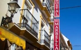 Viajes Hotel-Hostal Marbella + Entradas Bioparc de Fuengirola