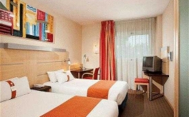 Viajes Holiday Inn Express Madrid Rivas + Entradas 1 día Zoo Madrid