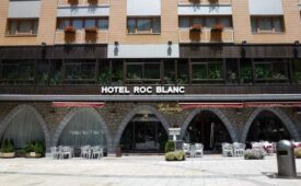 Viajes Hotel Roc Blanc + Entrada General 3 horas - Inuu