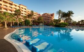 Viajes Elba Sara Beach & Golf Resort + Surf Fuerteventura  4-5 hora / dia