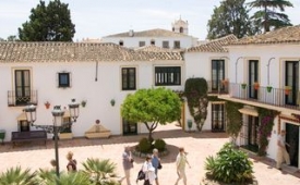 Viajes Hotel Pueblo Andaluz + Entradas Pack Selwo (SelwoAventura