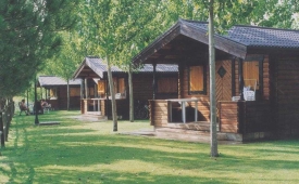 Viajes Ligüerre Enoturismo Bungalows + Multiaventura en el Parque Nacional de Ordesa