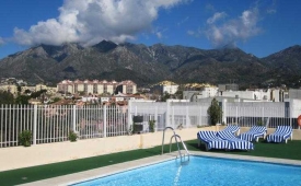 Viajes OH Marbella Inn + Entradas General Selwo Aventura Estepona