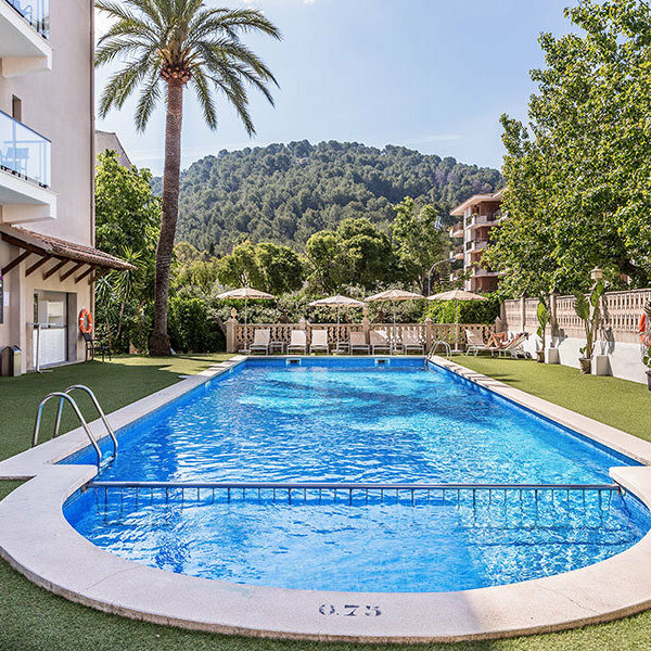 1 noche en hotel FERGUS Style Soller Beach 4* de Mallorca