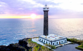 1 noche en habitación Atlantic Suite con desayuno en Faro Punta Cumplida