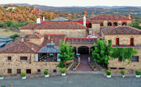 Badajoz de leyenda: 2 noches en Hotel Monasterio de Rocamador