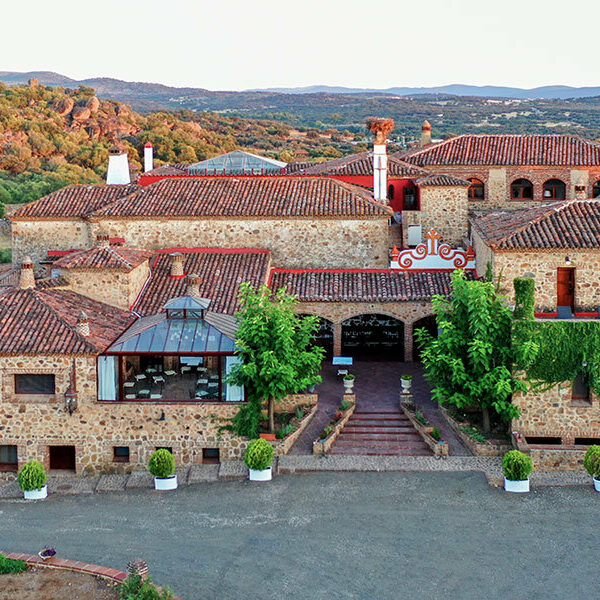 Badajoz de leyenda: 2 noches en Hotel Monasterio de Rocamador