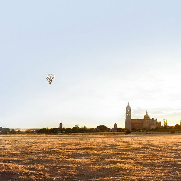 Madrid a tus pies: vuelo en globo de 1 hora con brunch y cava