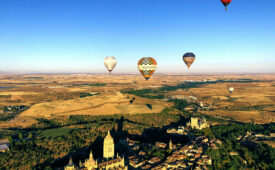 Segovia desde el aire: 1 paseo en globo con reportaje fotográfico