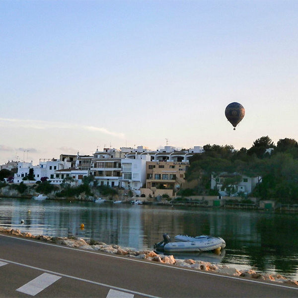 ¡Mallorca con altura!: 1 paseo en globo al atardecer para 1 persona