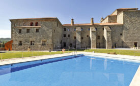 Relax en el Pirineo aragonés: 2 noches y acceso a spa en Hotel & Spa Monasterio de Boltaña 5*