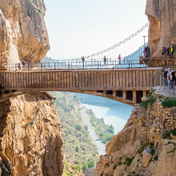 ¡Málaga emocionante!: 2 noches en hotel de 4* y entrada al Caminito del Rey con guía