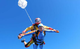 Salto en tándem de 4000 metros con Skydive en Portugal para 2 personas