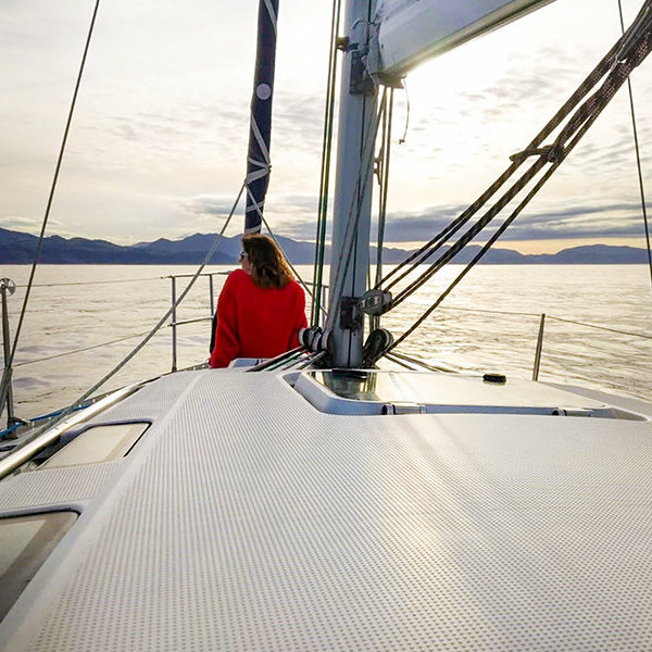 Paseo en velero de 4 horas por la costa vasca