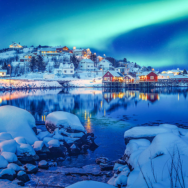 Escapada a Islandia: 3 noches y excursiones para avistar ballenas y auroras boreales